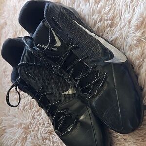 Nike Men's Black Athletic Shoes with White Accents